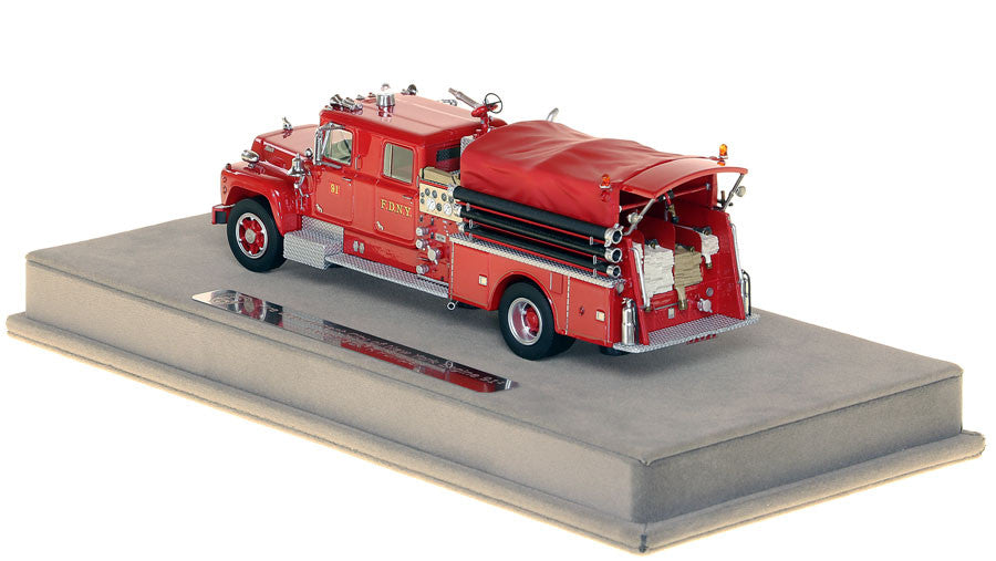 Fire Replicas FR074-91-2 1:50 Manhattan FDNY 1969 Mack R Pumper Engine 91-2 LN/Box