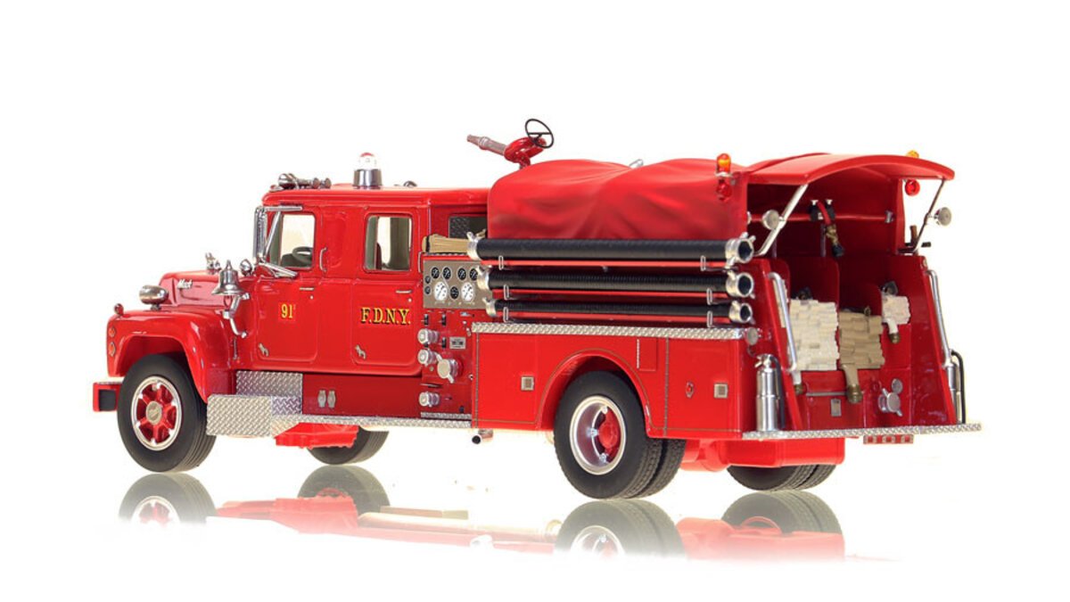 Fire Replicas FR074-91-2 1:50 Manhattan FDNY 1969 Mack R Pumper Engine 91-2 LN/Box