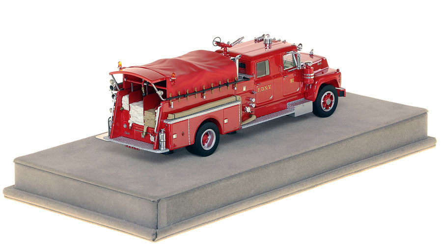 Fire Replicas FR074-91-2 1:50 Manhattan FDNY 1969 Mack R Pumper Engine 91-2 LN/Box