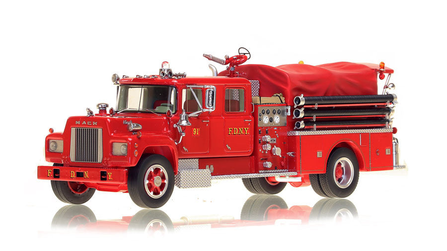 Fire Replicas FR074-91-2 1:50 Manhattan FDNY 1969 Mack R Pumper Engine 91-2 LN/Box