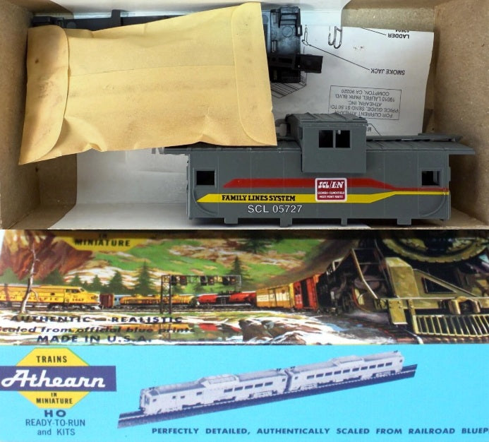 Athearn 5382 Family Lines / SCL W / V Caboose Kit
