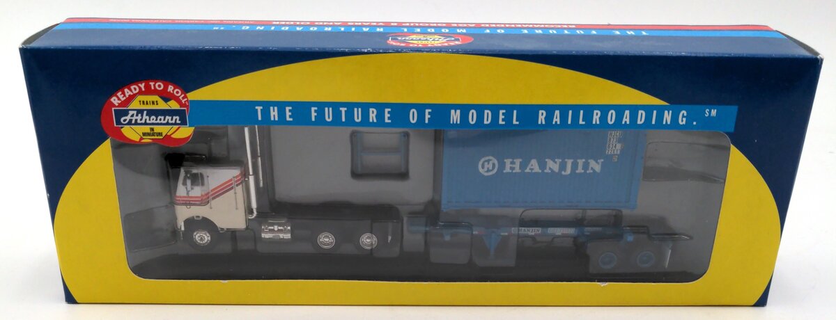 Athearn 92138 HanJin 20' Container w/HanJin Chassis & Freightliner Tractor #2