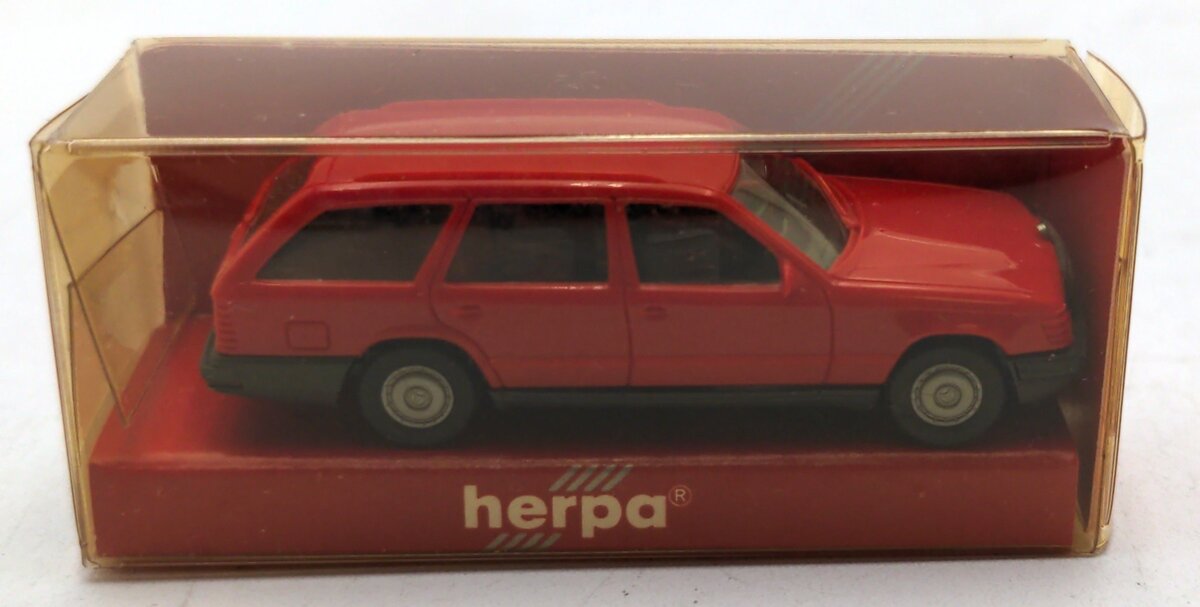 Herpa 2053 1:87 Mercedes 300 TE Red Station Wagon