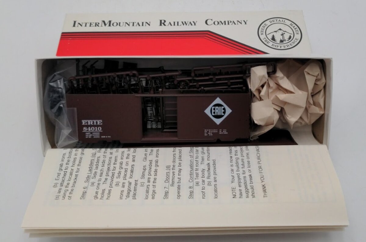 InterMountain 40452-11 HO Scale Erie PS-1 40' Box Car # 84010 Kit