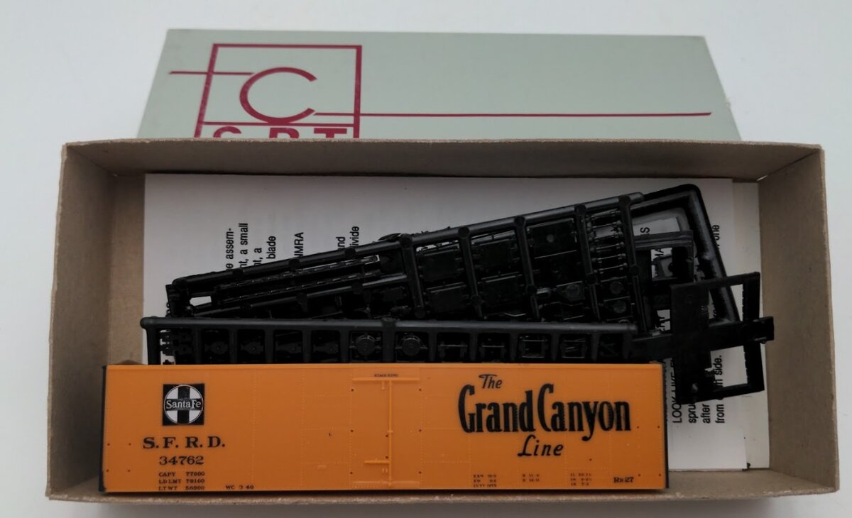 C&BT Shops HO-R01 HO Scale Santa Fe SFRD Grand Canyon Ice Reefer Car #34762 Kit