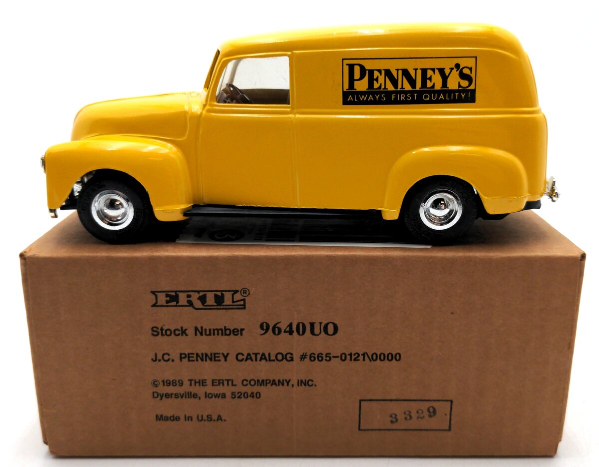 Ertl 9640UO 1950 Chevrolet Van J.C.Penney Co. Locking Coin Bank
