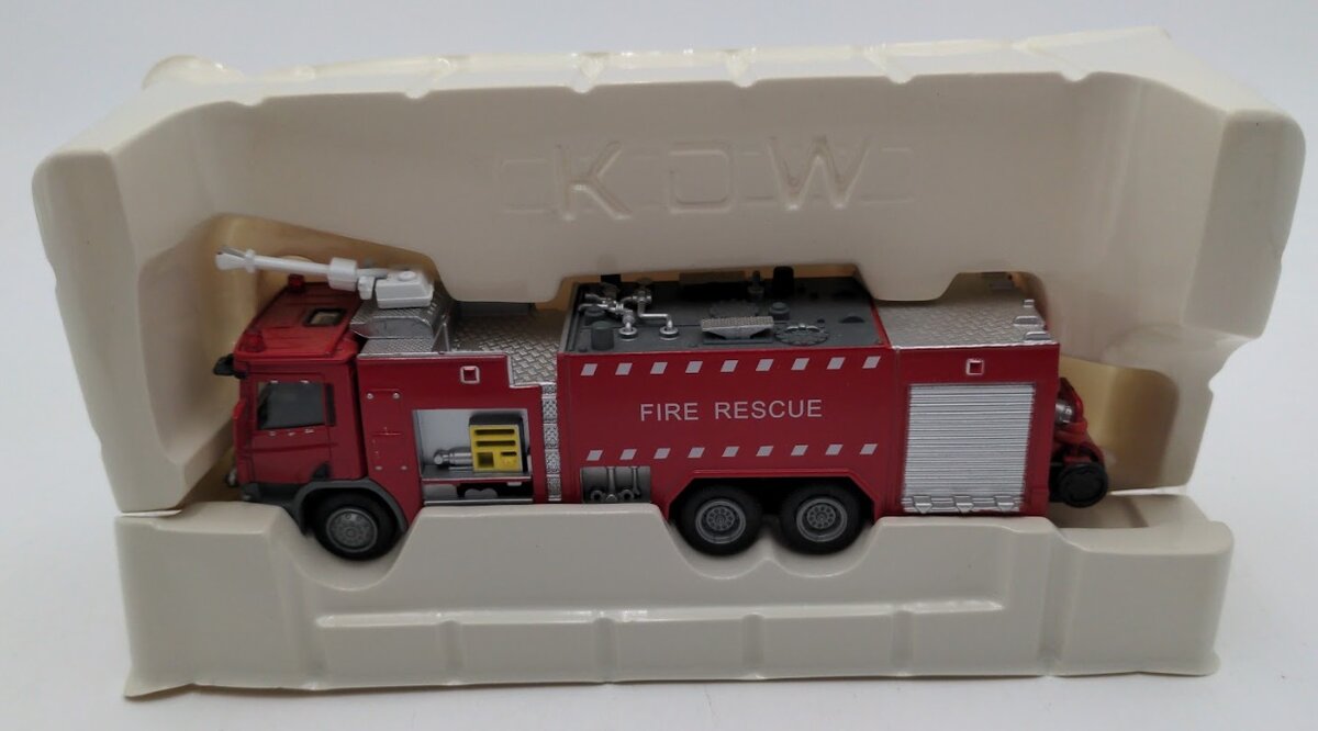 Menards 279-3933 1:50 Scale Red Water Tank Fire Engine Truck Diecast Metal