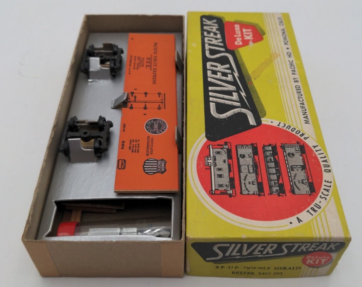 Silver Streak 405-295 HO Scale Pacific Fruit Expres/UP Double Herald # 71117 Kit