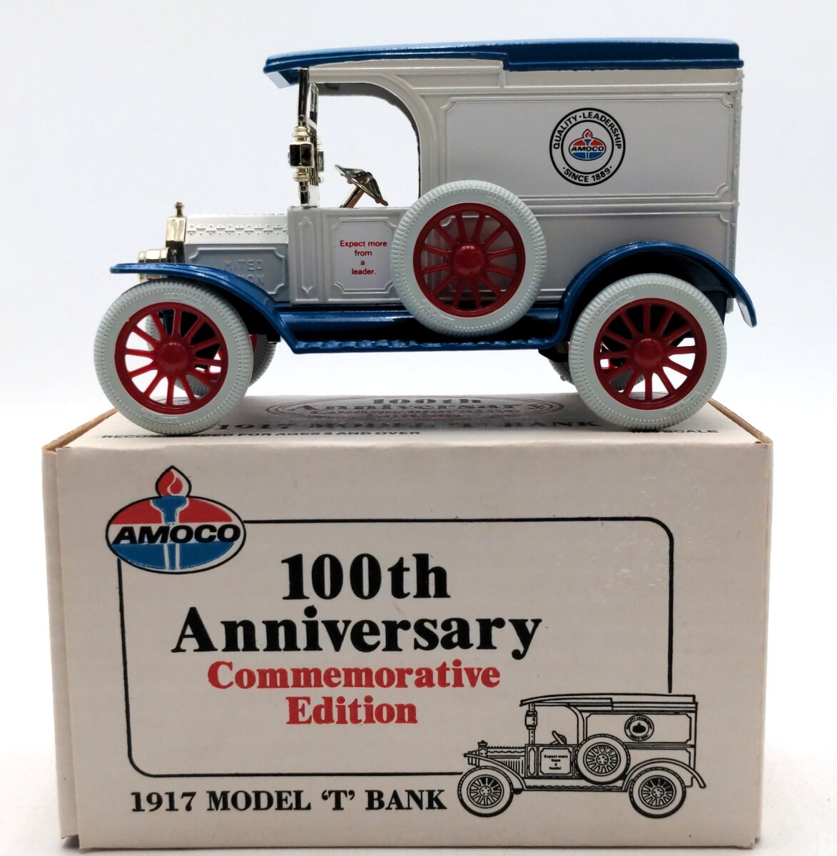 Ertl 9745VA 1/25 Scale 1917 Amoco 100th Anniversary Model T Locking Coin Bank