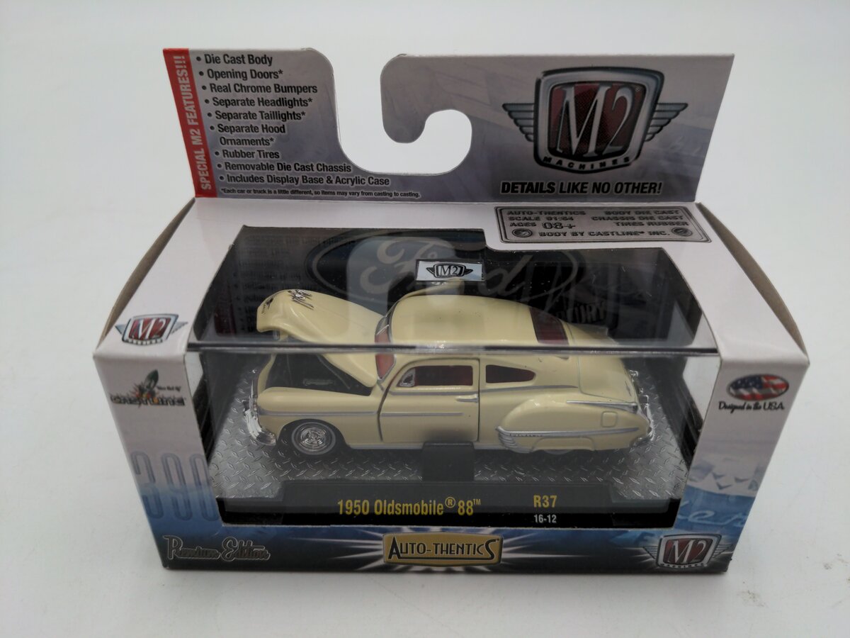 M2 Machines 32500 1:64 1950 Oldsmobile 88 R37 16-12