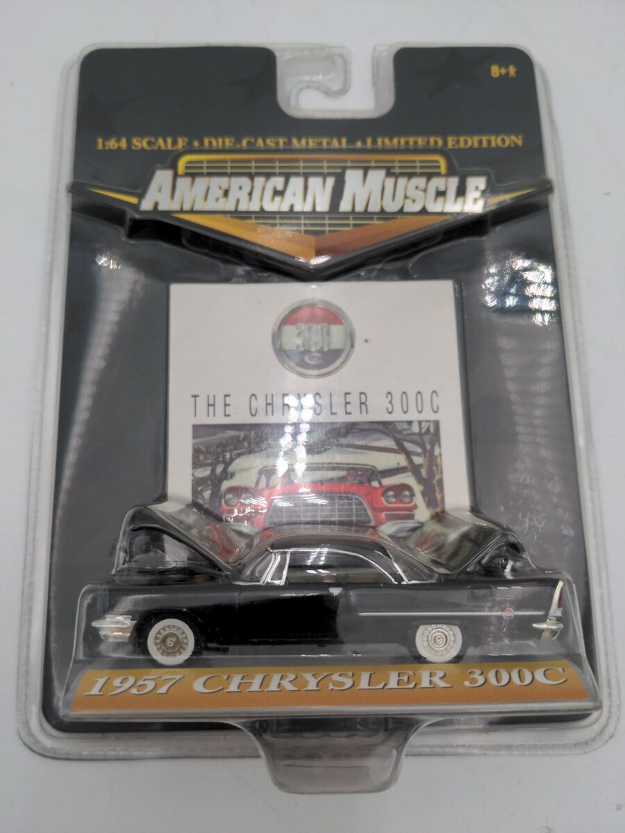 American Muscle 32349 1:64 1957 The Chrysler 300C