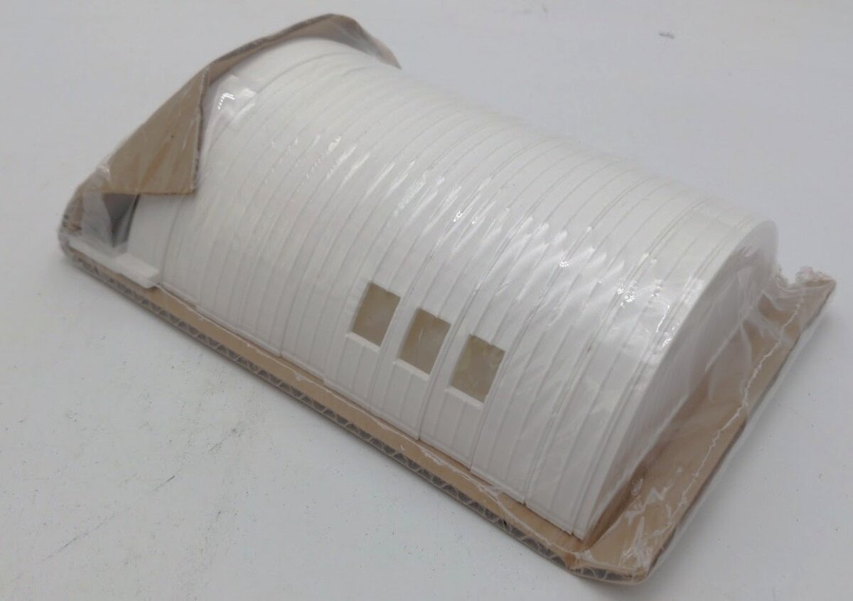 Acme 0522 HO Scale By Golden Gate Hobby Modular Quonset Assembled
