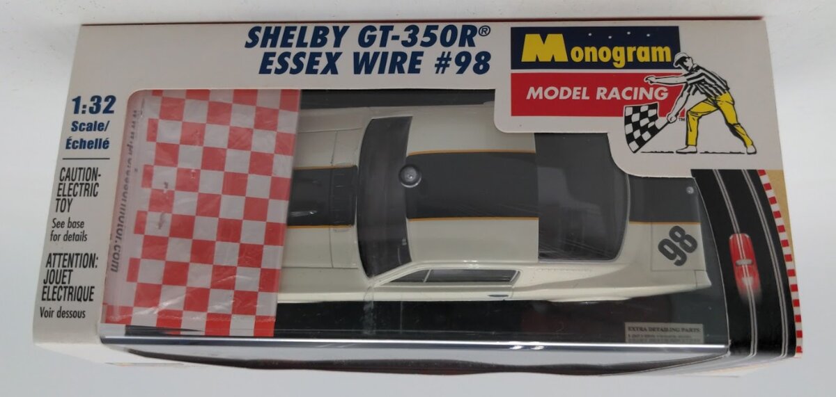 Monogram 85-4866 1:32 Scale Shelby Ford Mustang GT-350R Essex Wire #98 W/Pilot
