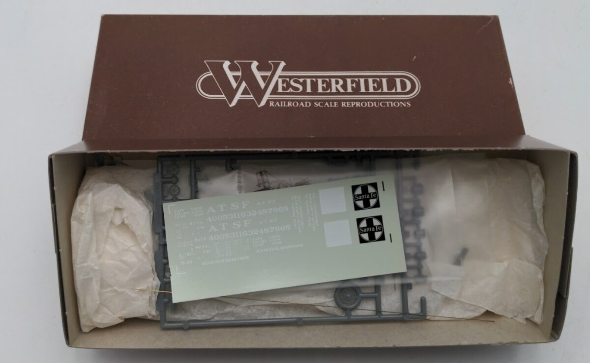 Westerfield 3702 HO Scale Santa Fe le-X Reefer Salt Service Car Kit