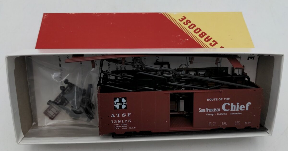 Red Caboose RC-8019-a HO Scale 1937 40' Boxcar Single Door Santa Fe #138125 Kit