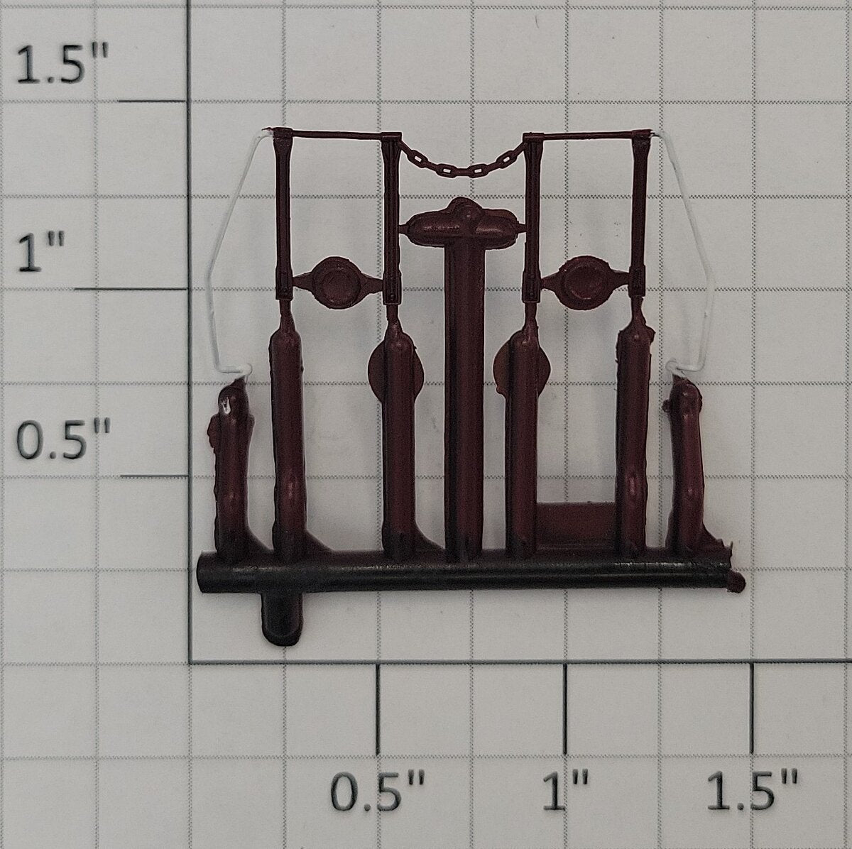 Athearn 67575 HO Maroon / White End Rail on Sprue