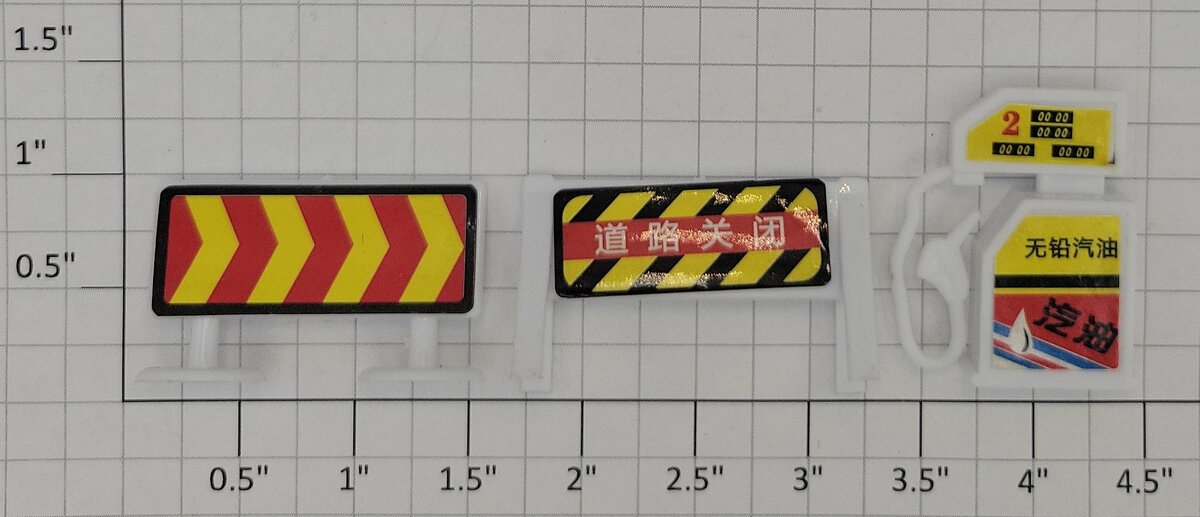 RUIG 20922A Road and Traffic Signs, Cones and Barriers Assortment (Bag of 16)
