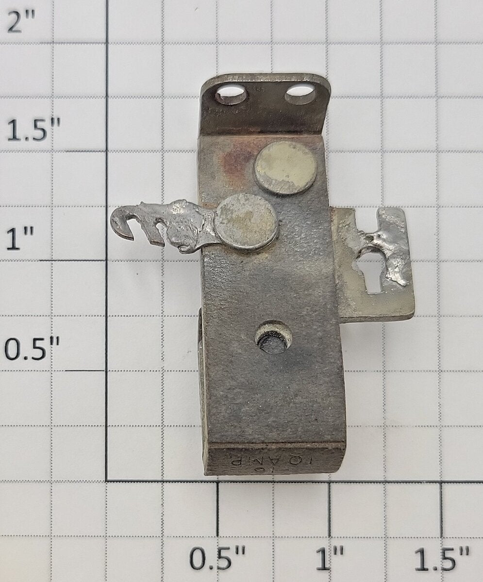 Lionel ZW-232 16 10-Amp Side Mount Circuit Breaker C5821