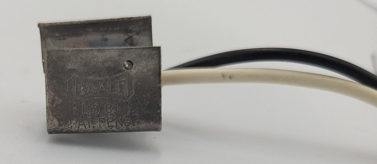 Lionel 2321-47 O Gauge Diesel Bayonet Lamp Socket Assembly Modified