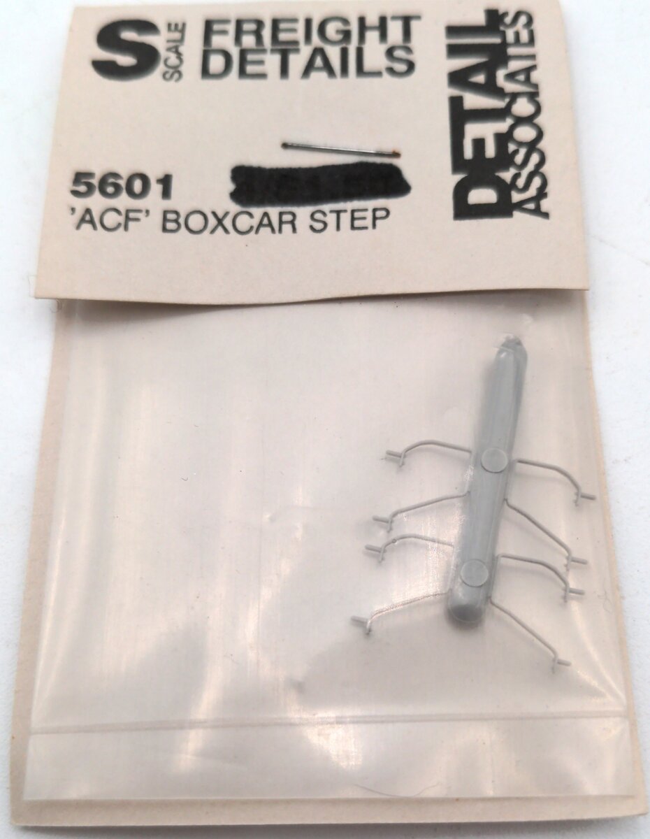 Detail Associates 5601 S Scale  'ACF' Boxcar Step( 4-pack)