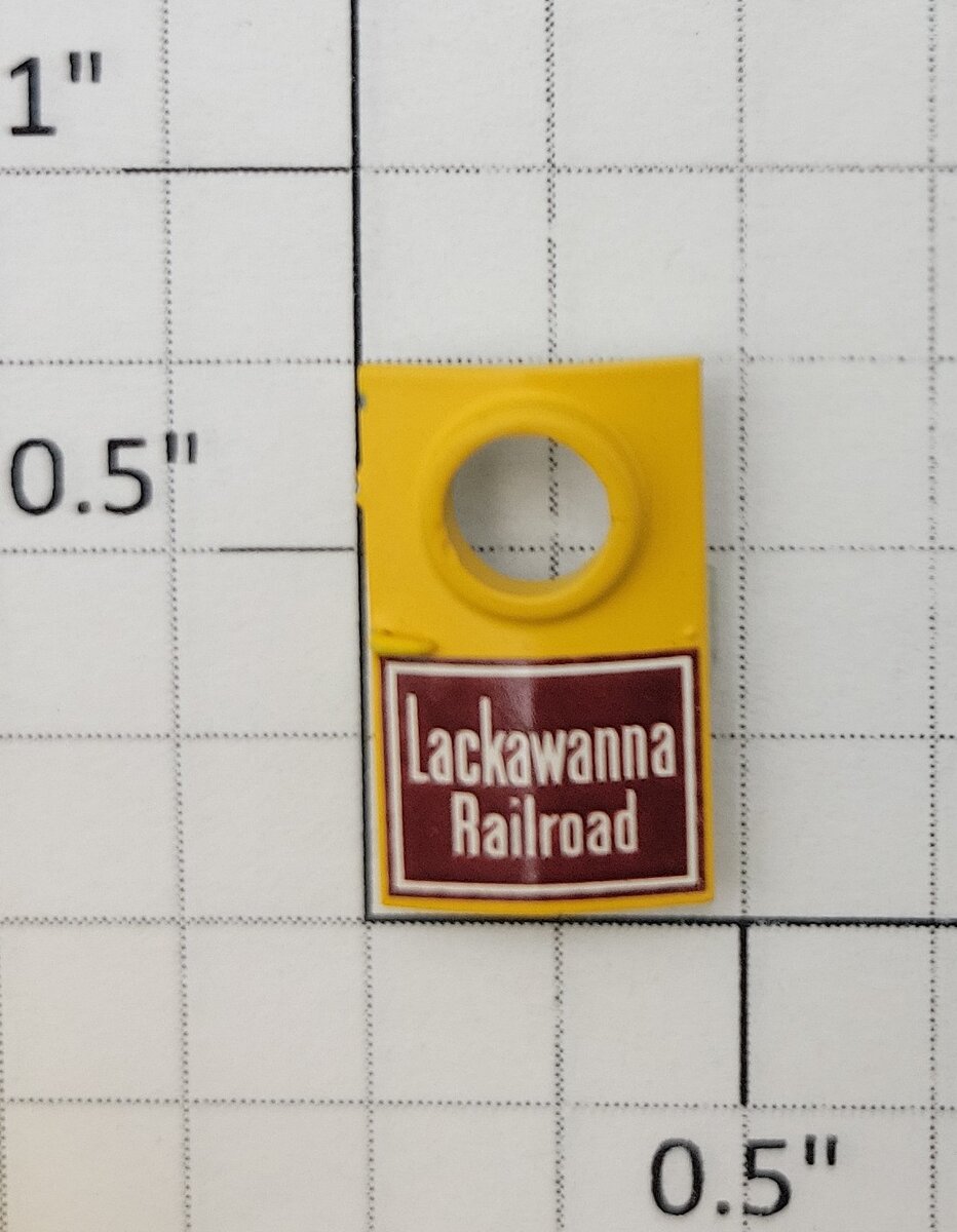 S-Helper 661-10-02-DL&W F3/F3B Diesel Lackawanna Yellow Front Nose Door w/Light