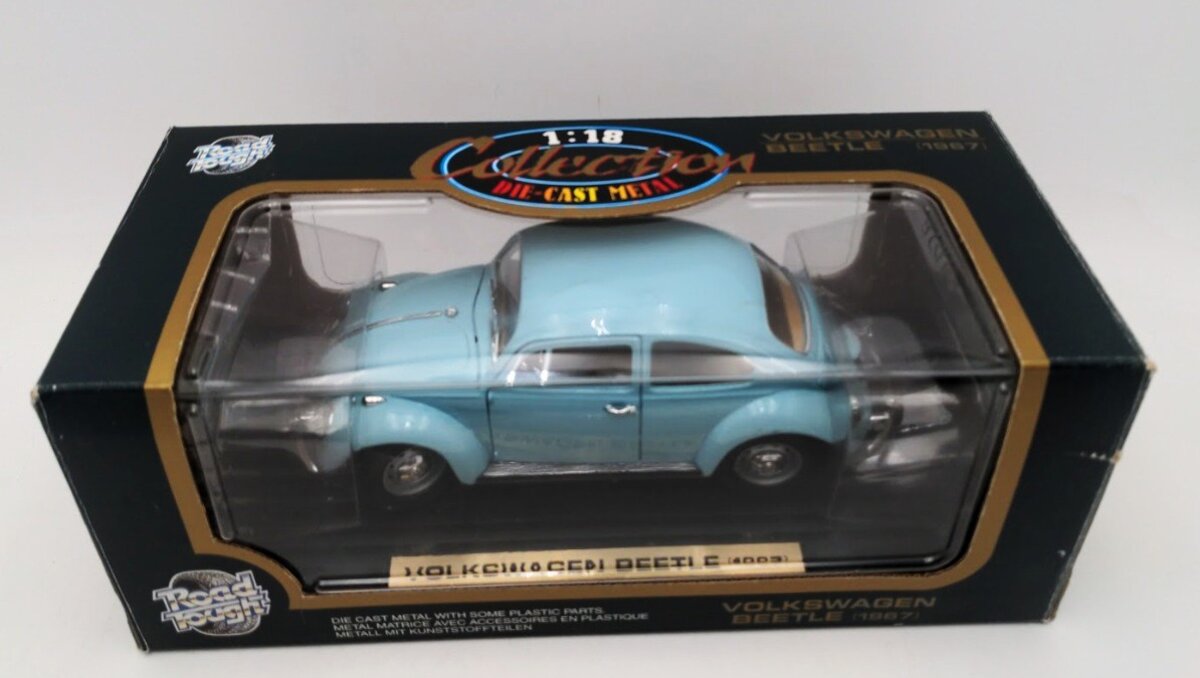 Road Tough 92078 1:18 Scale Baby Blue Volkswagen Beetle (1967) Die Cast Metal