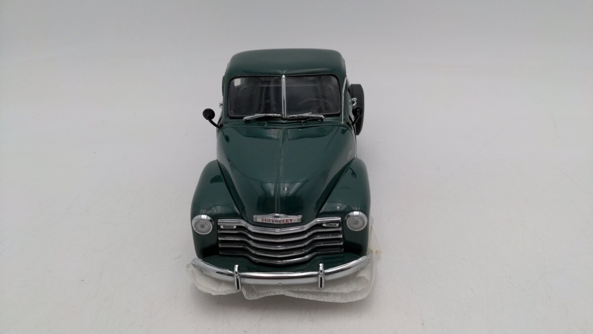 Danbury Mint 1953 1:24 Scale Dark Moss Green Chevrolet Pickup