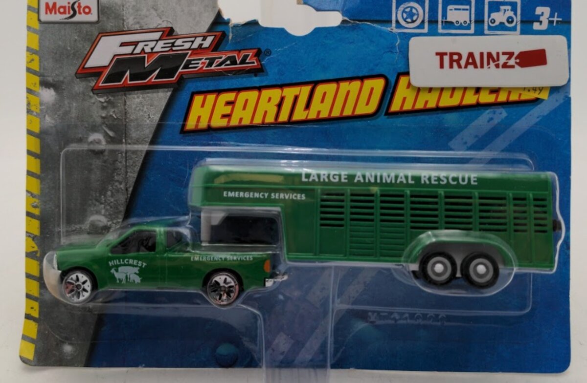 Maisto 12328 1:64 Scale Heartland Haulers Green Ford Dually W/Animal Trailer