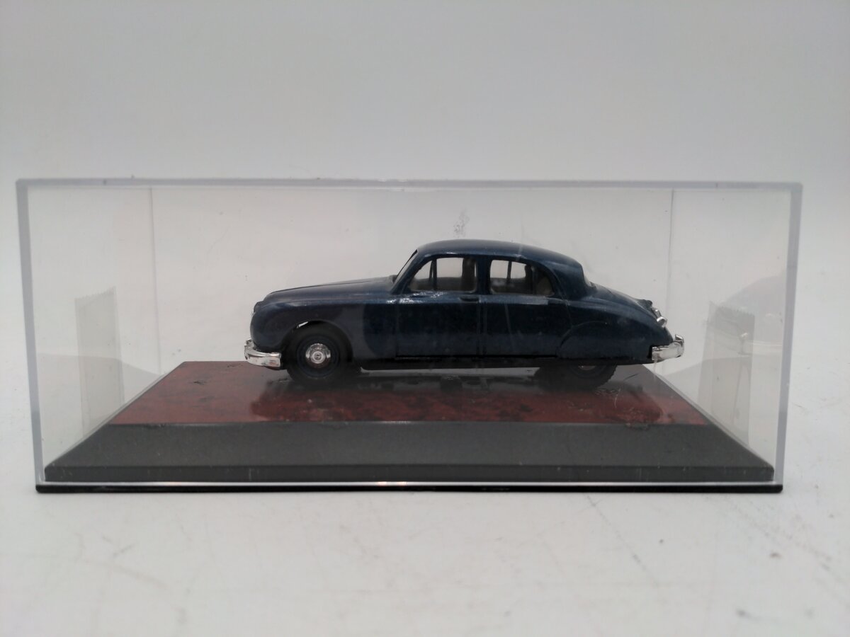 Maisto 1:18 Jaguar Mark 2 (1959) Blue Car EX/Box