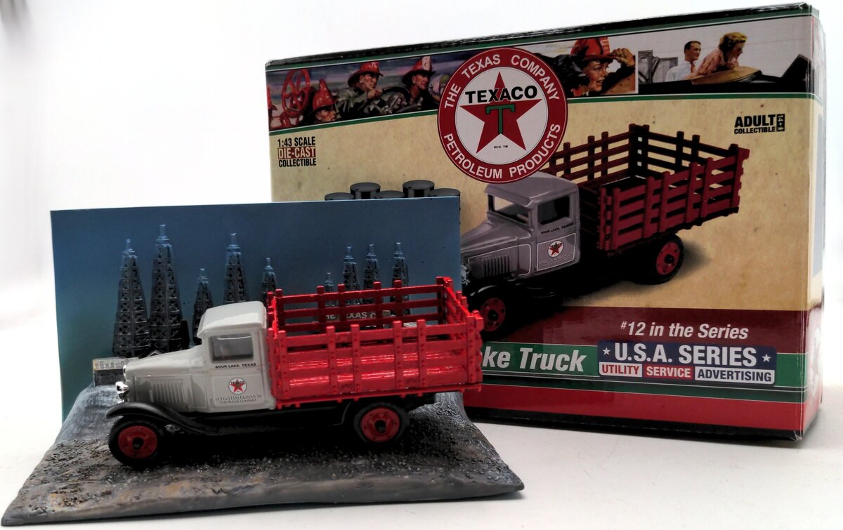 Ertl A1 1/43 1930 Chevrolet Stake Truck with Backdrop Stand