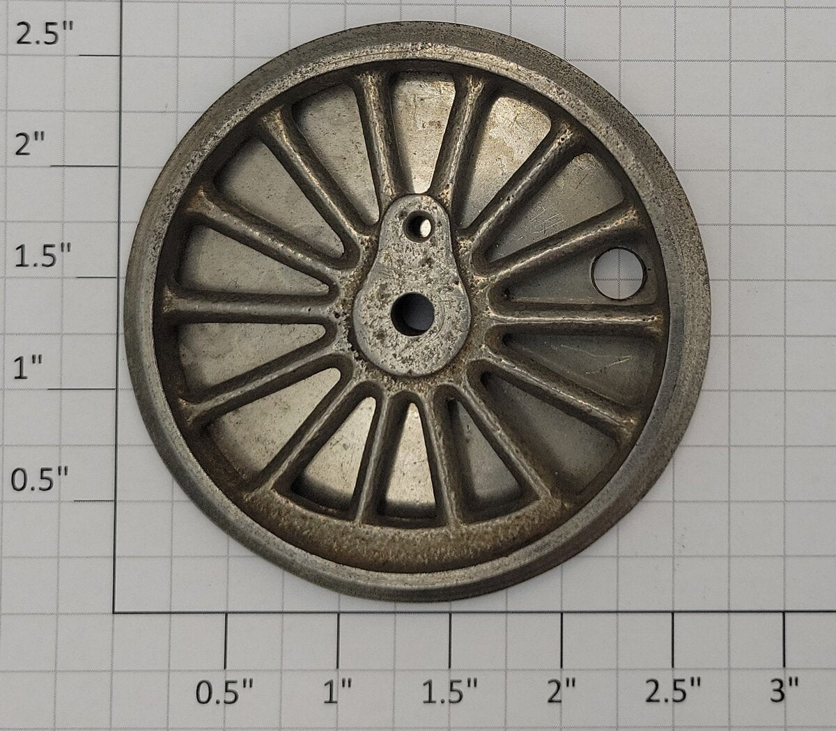 Lionel 5L-41-43 Std Gauge Cast Iron Thin Rim Spoked 2-5/8 Loco Gear Wheel
