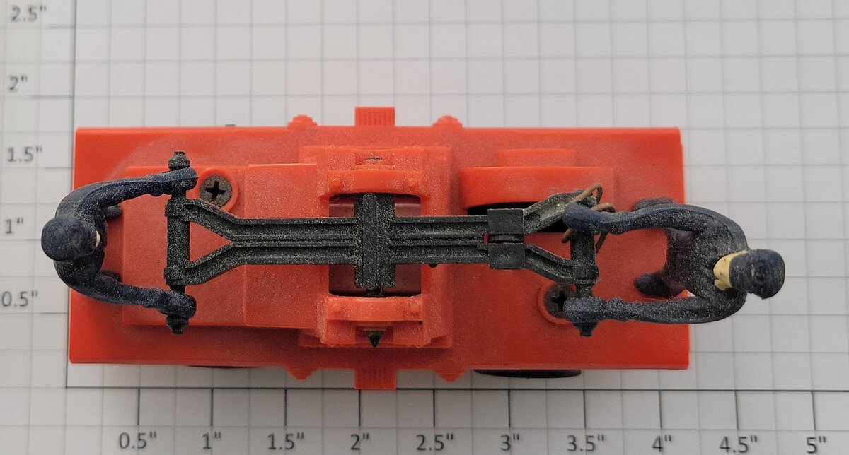 Lionel 6-18401 O Gauge Orange Operating Hand Car with Figures