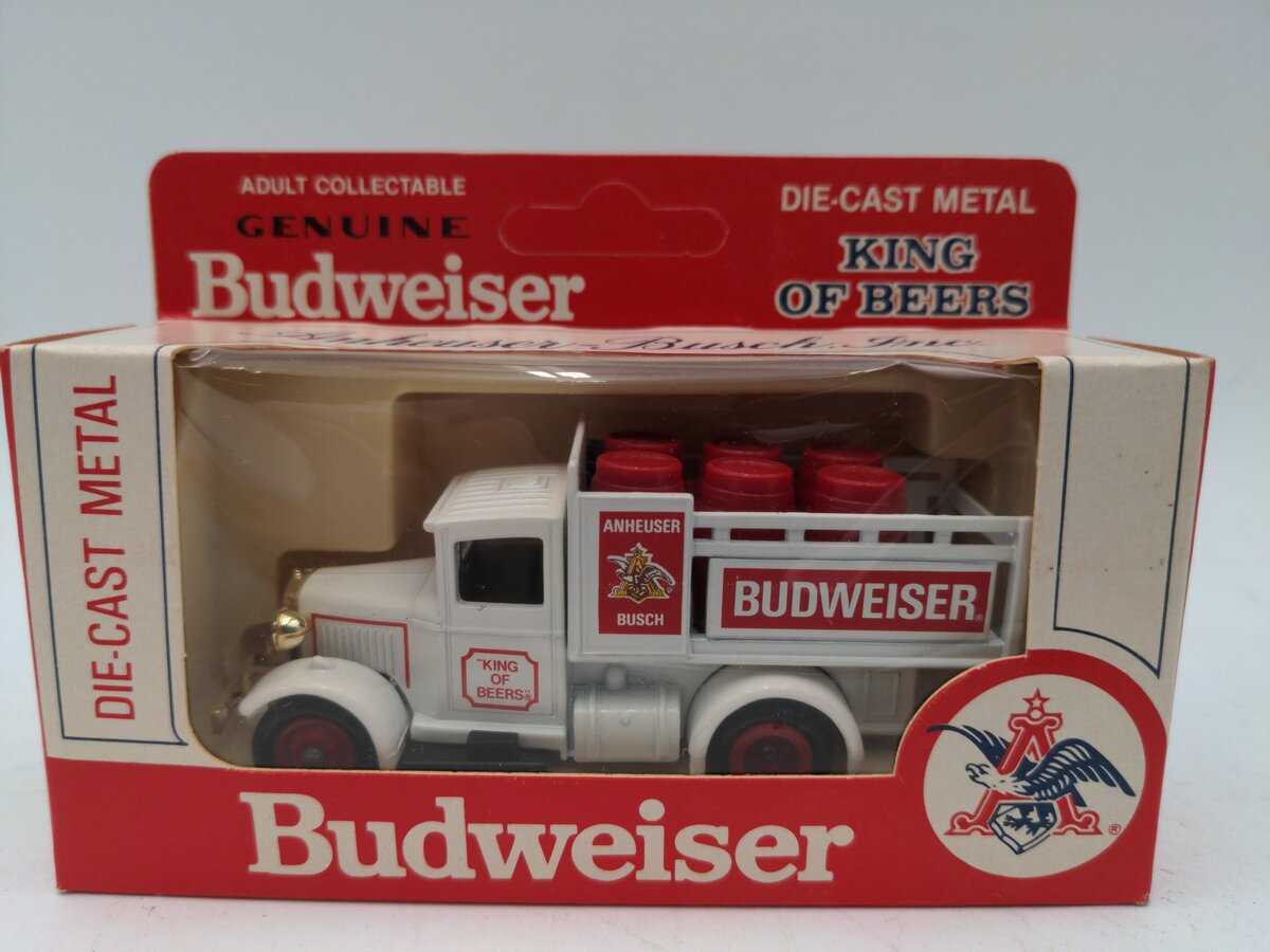 Lledo 1:64 1979 Budweiser Models Of Days Gone White Truck