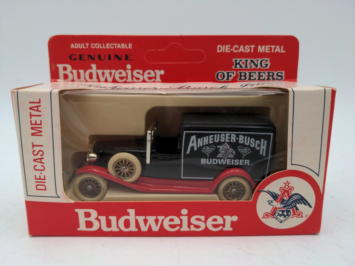 Lledo 1:64 Anheuser-Busch Budweiser Black Truck