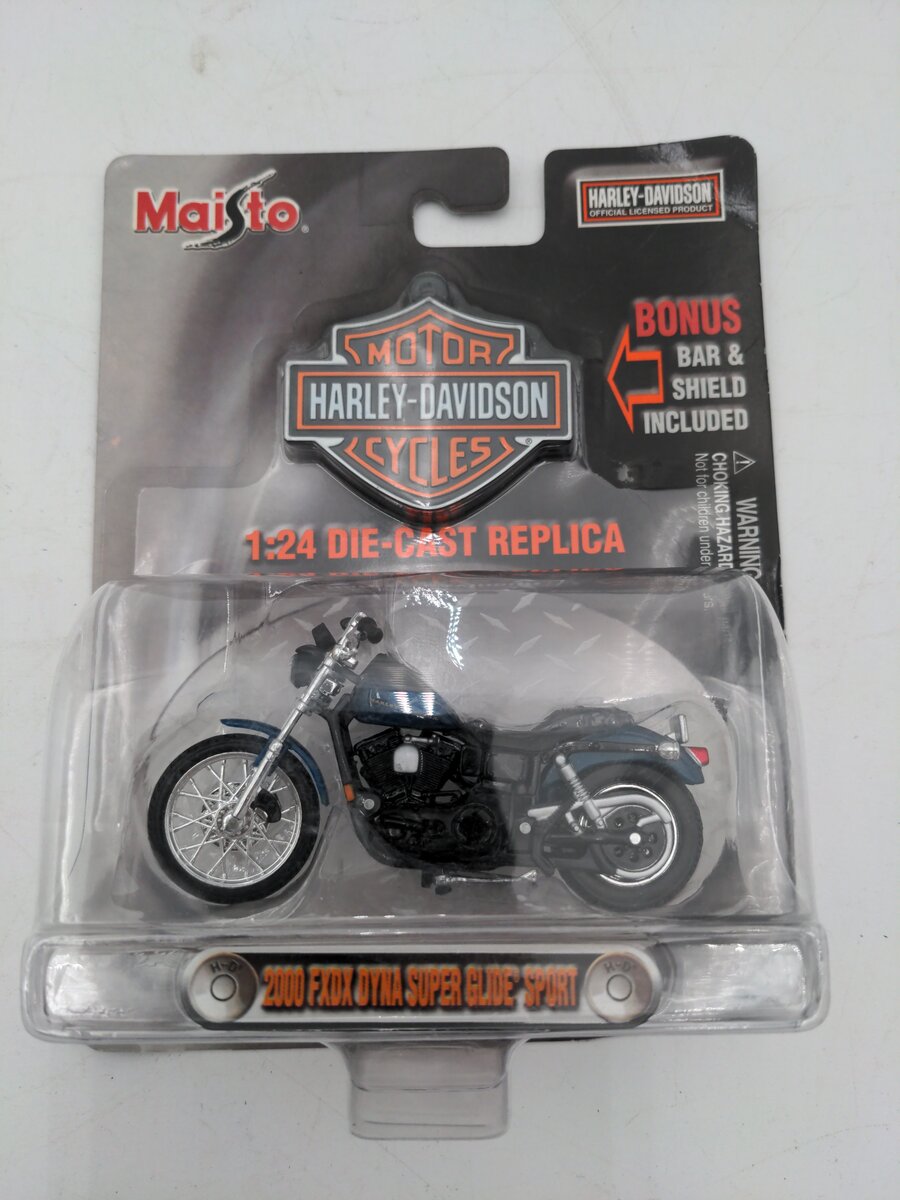 Maisto 1:24 2000 FXDX Dyna Super Glide Sport