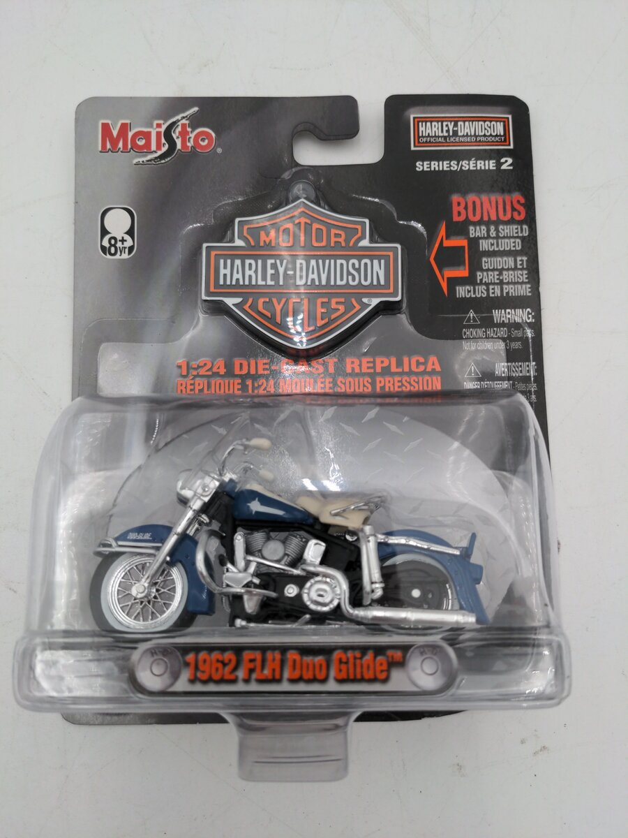 Maisto 1:24 Harley Davidson 1962 FLH Duo Glide