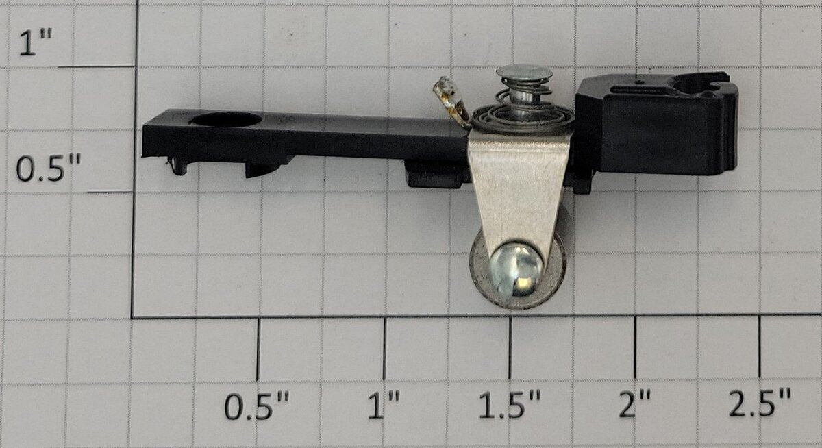 Weaver P709-2 O Gauge Plastic Non-Operating Coupler with Roller Collector