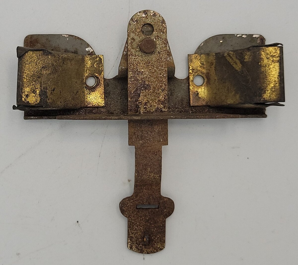 American Flyer 4021-10 Wide Gauge Gray Receiver Bracket w/ Brass Steps & Coupler