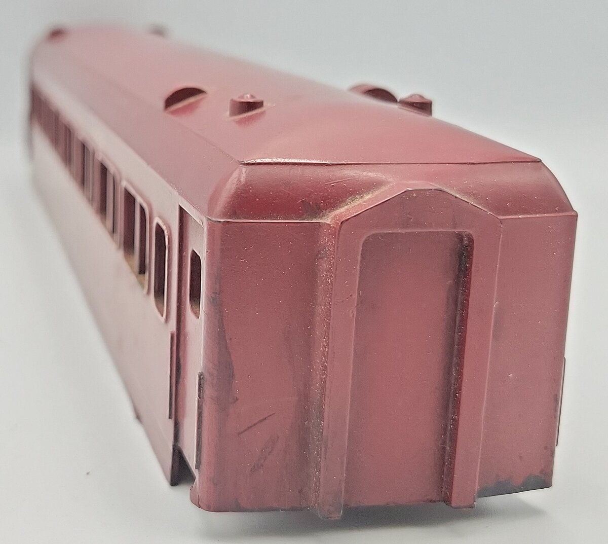 American Flyer PA10089X Red Passenger Car Shell with Silhouette #955