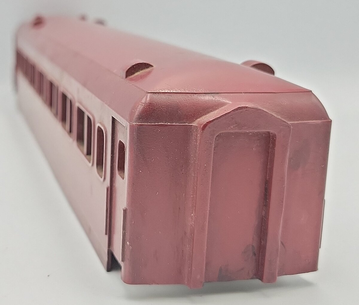 American Flyer PA10089X Red Passenger Car Shell with Silhouette #955