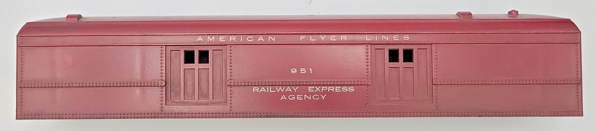 American Flyer PA10089X Red Baggage Car Railway Express Shell #951 - Damaged
