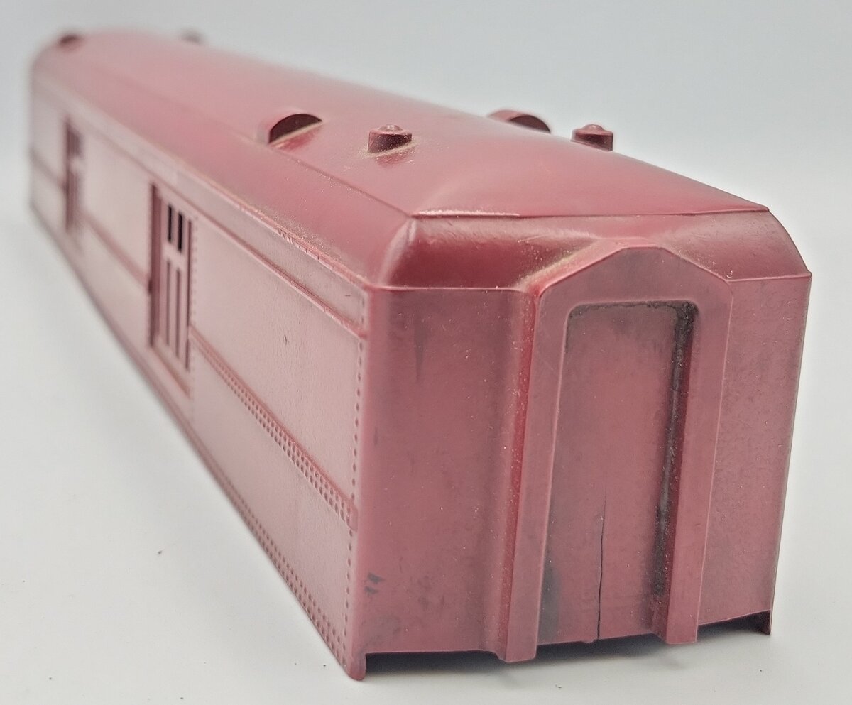 American Flyer PA10089X Red Baggage Car Railway Express Shell #951 - Damaged
