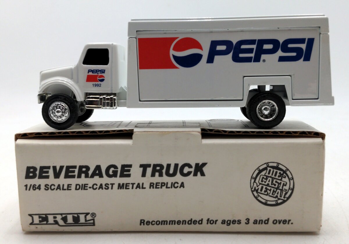 Ertl 7697 1/64 Scale Beverage Truck 