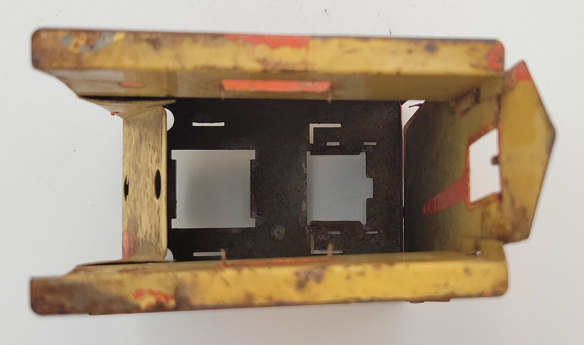Lionel 97-18-1 Coal Loader House Repainted Orange without Unload Solenoid