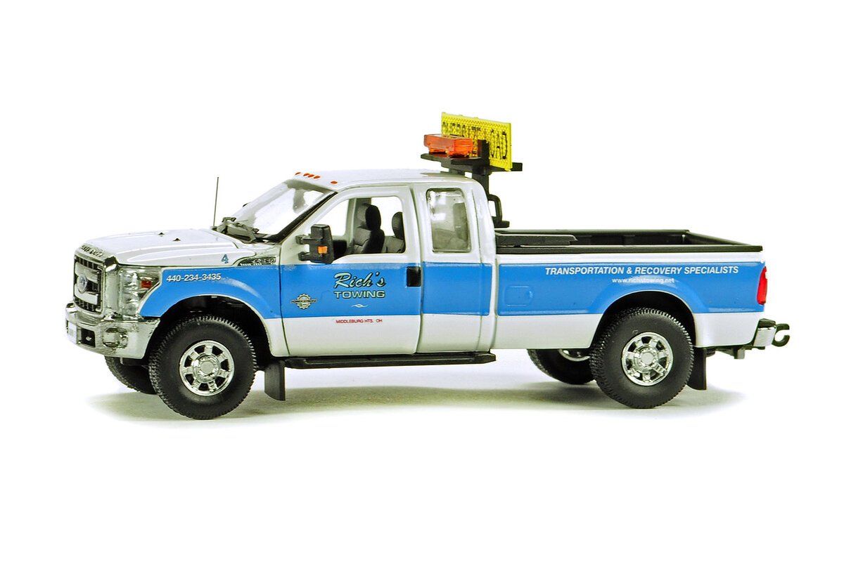 Sword Models SW1100-RICH 1:50 Scale 2016 Ford F-250 - Rich's Towing