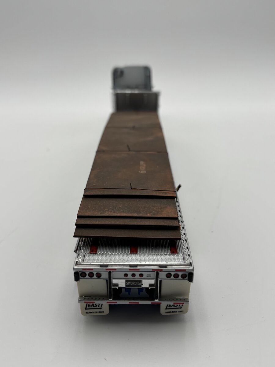 Sword Models 1:50 Scale Freightliner Century w/East Flatbed Trailer & Sheet Load