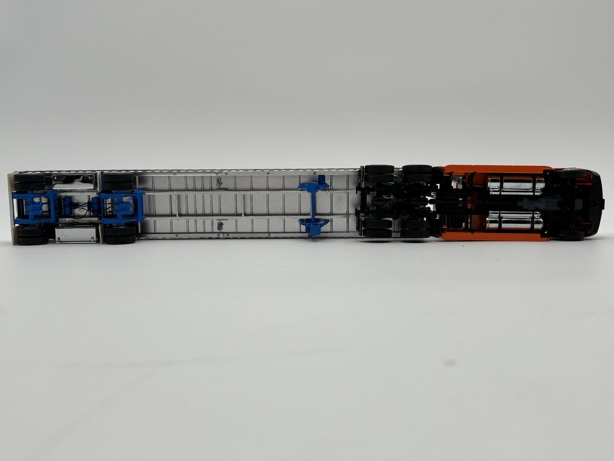 Sword Models 1:50 Scale Schneider Freightliner w/Flatbed & Small Sheet Load