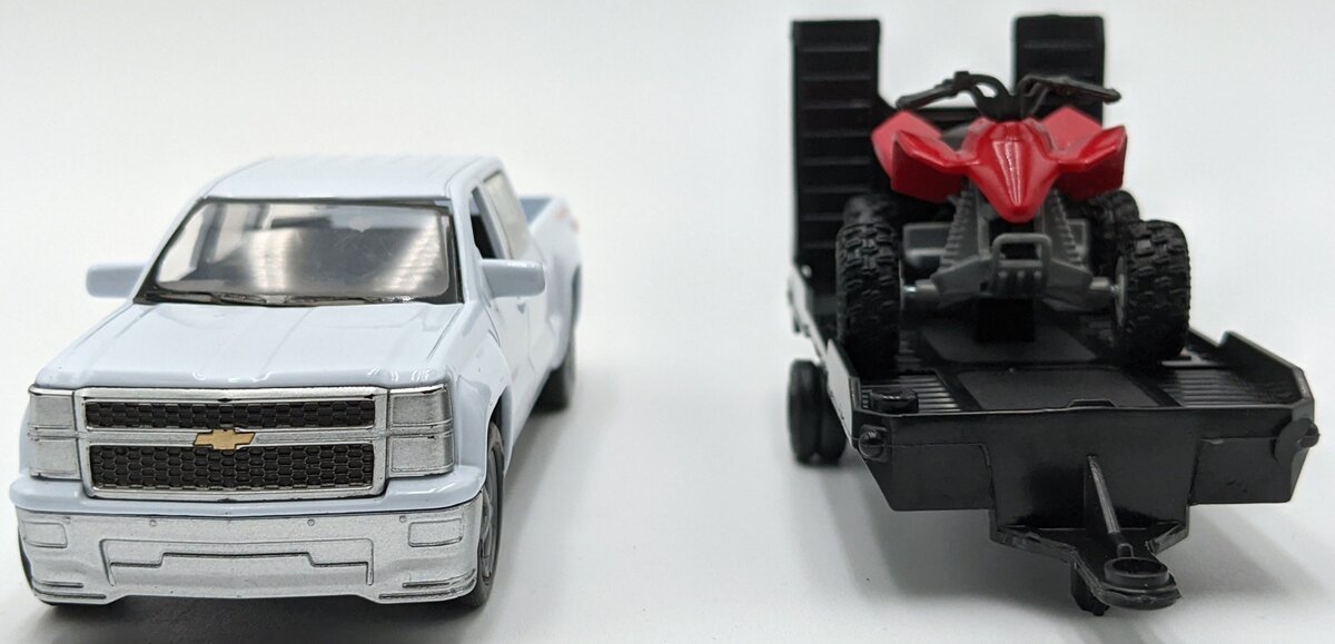 New-Ray 19535B 1:43 2014 Chevy Silverado With Trailer And ATV