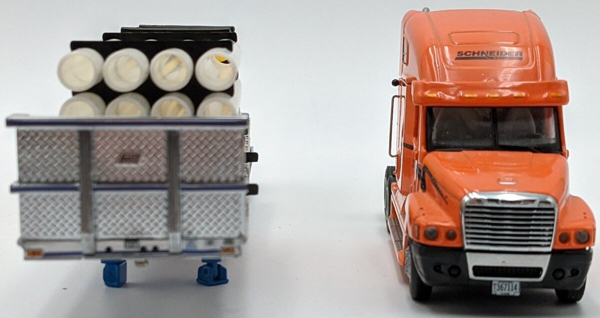 Sword Models 1:50 Schneider Freightliner & Flatbed w/2 PVC Pipe Bundle Load
