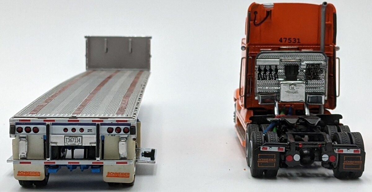 Sword Models 1:50 Scale Schneider Freightliner & Flatbed w/Pipe Load